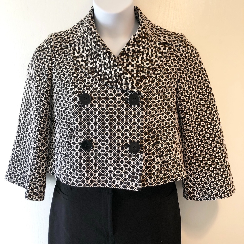 NWOT Anne Klein Cropped Blazer Size: 6